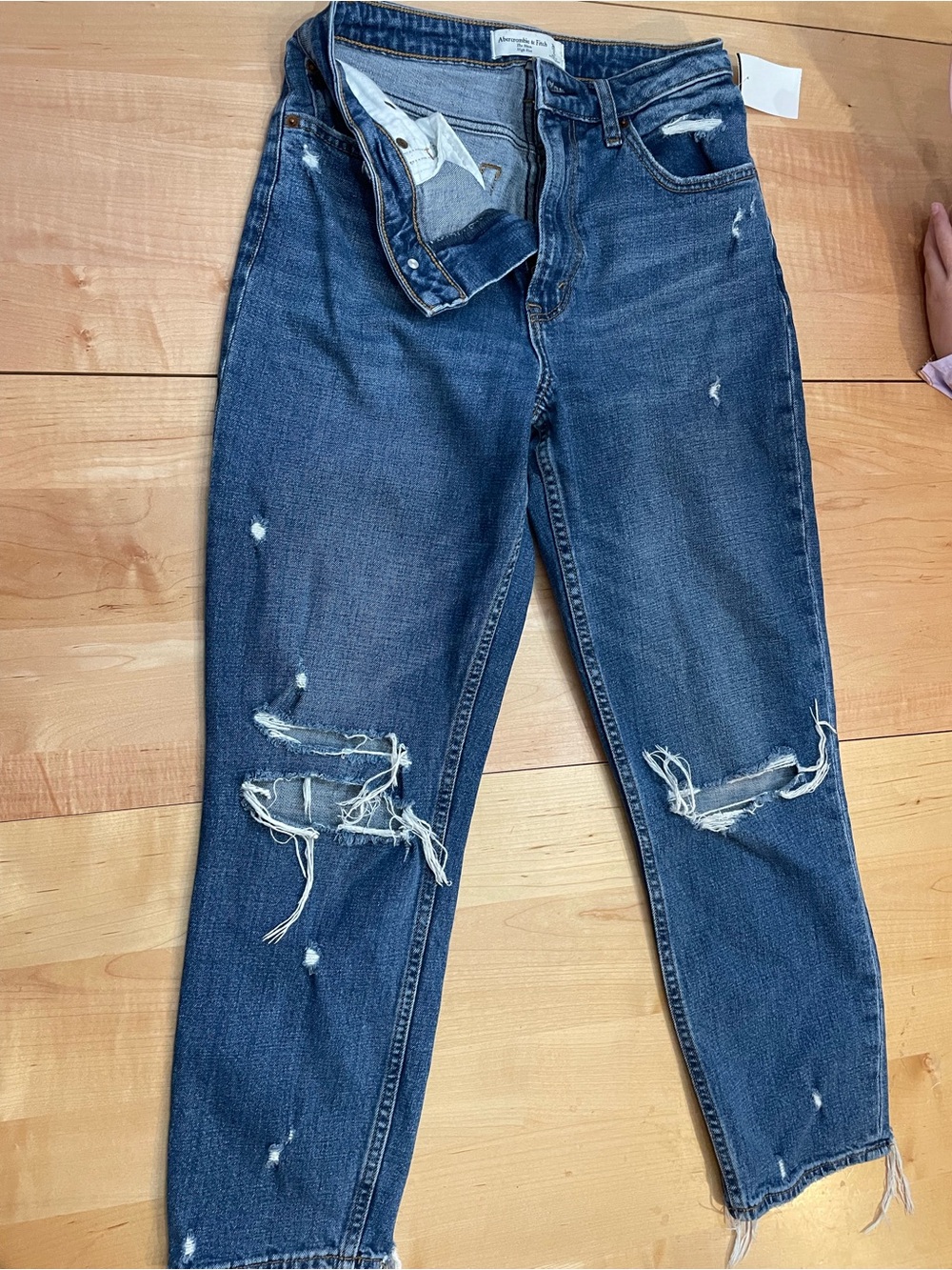 Abercrombie Distressed High-Rise Women's Jeans - Blue
